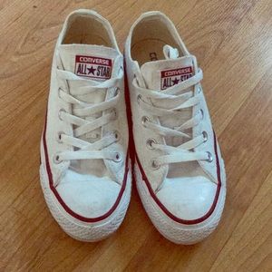 White converse sneakers
